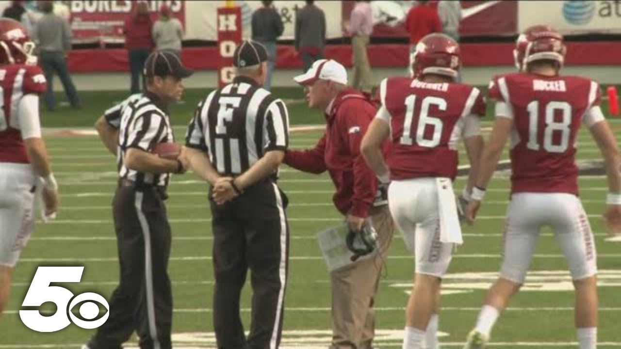 What do University of Arkansas students think about Bobby Petrino's return?