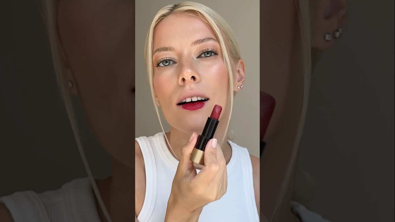 Red lipstick with cool undertone ROUGE HERMÈS-Satin lipstick, Rouge Vigne 82 #lipstick #redlipstick