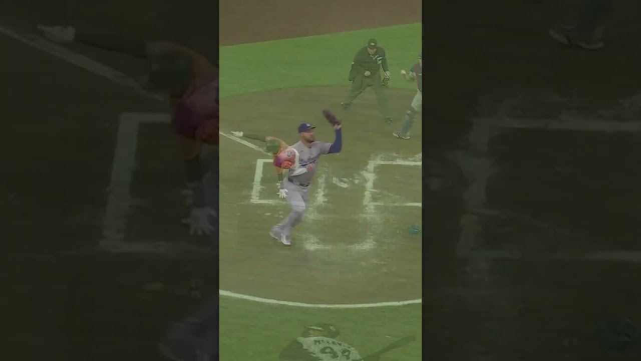 Michael Conforto hit the perfect blue on the meter with this throw to home 😮